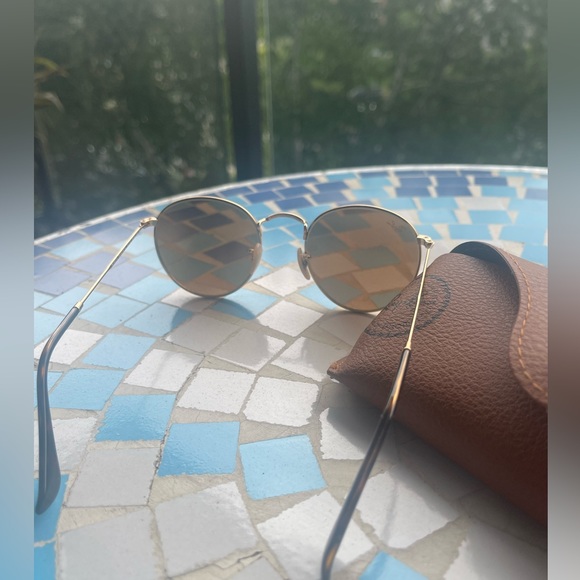 Round Metal Sunglasses - Picture 3 of 5